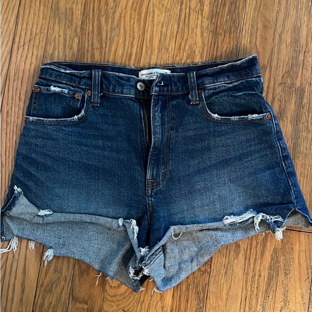 Abercrombie & Fitch High Rise Shorts Size 6